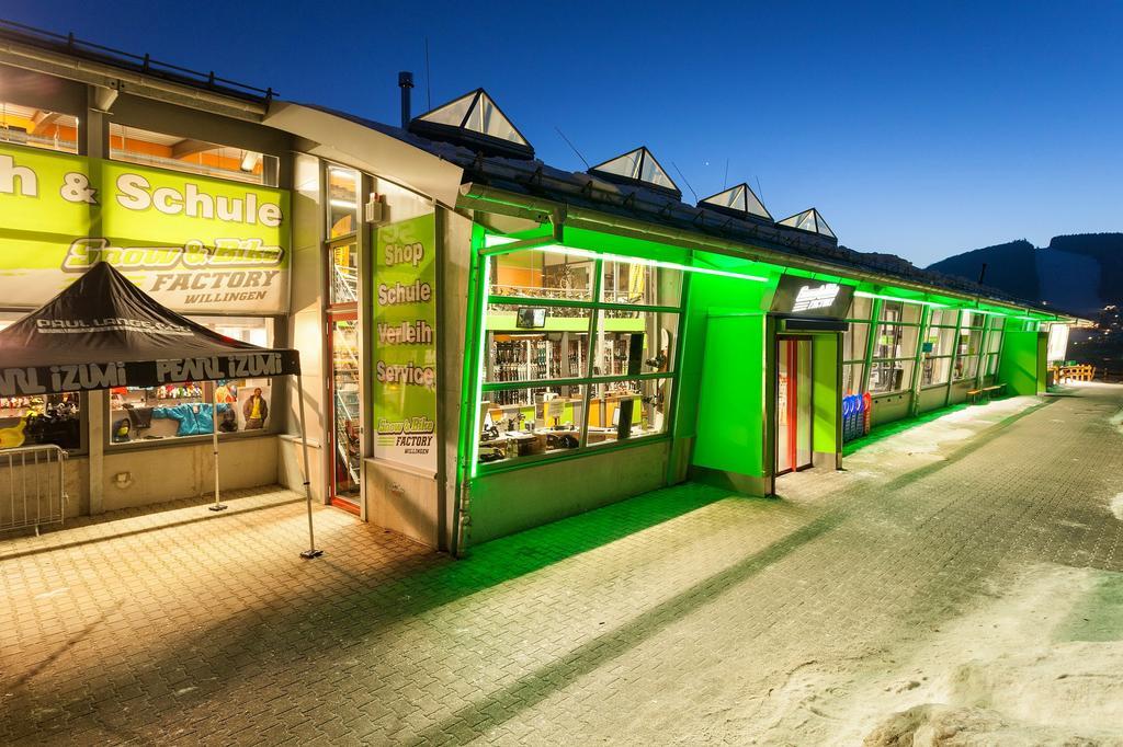 Hotel & Ferienappartements Edelweiss ヴィリンゲン エクステリア 写真